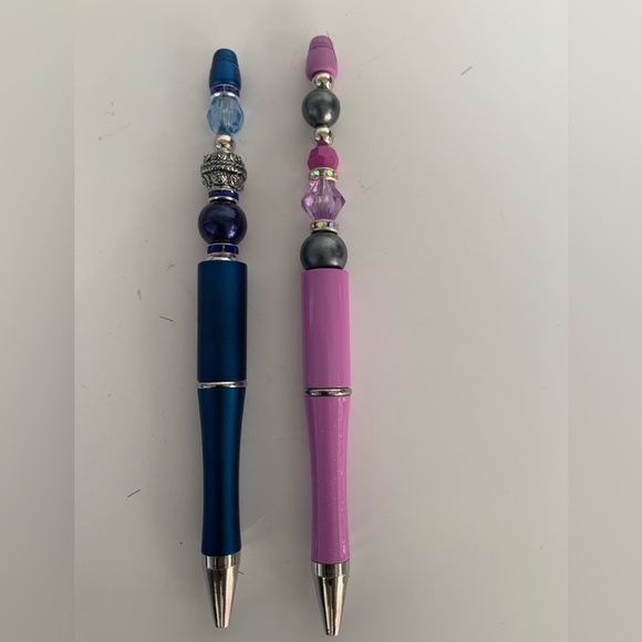 Hand crafted Beaded Pen, black ink with extra refillable ink. Set of 2 pens. - Picture 2 of 2
